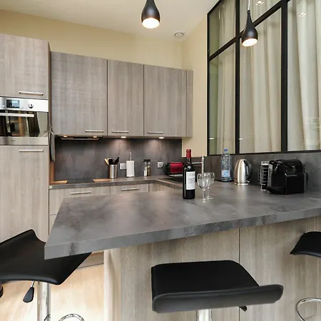 Gray D'albion Yourhosthelper Apartment *