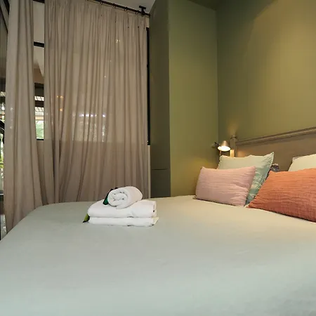 Gray D'albion Yourhosthelper Apartment *